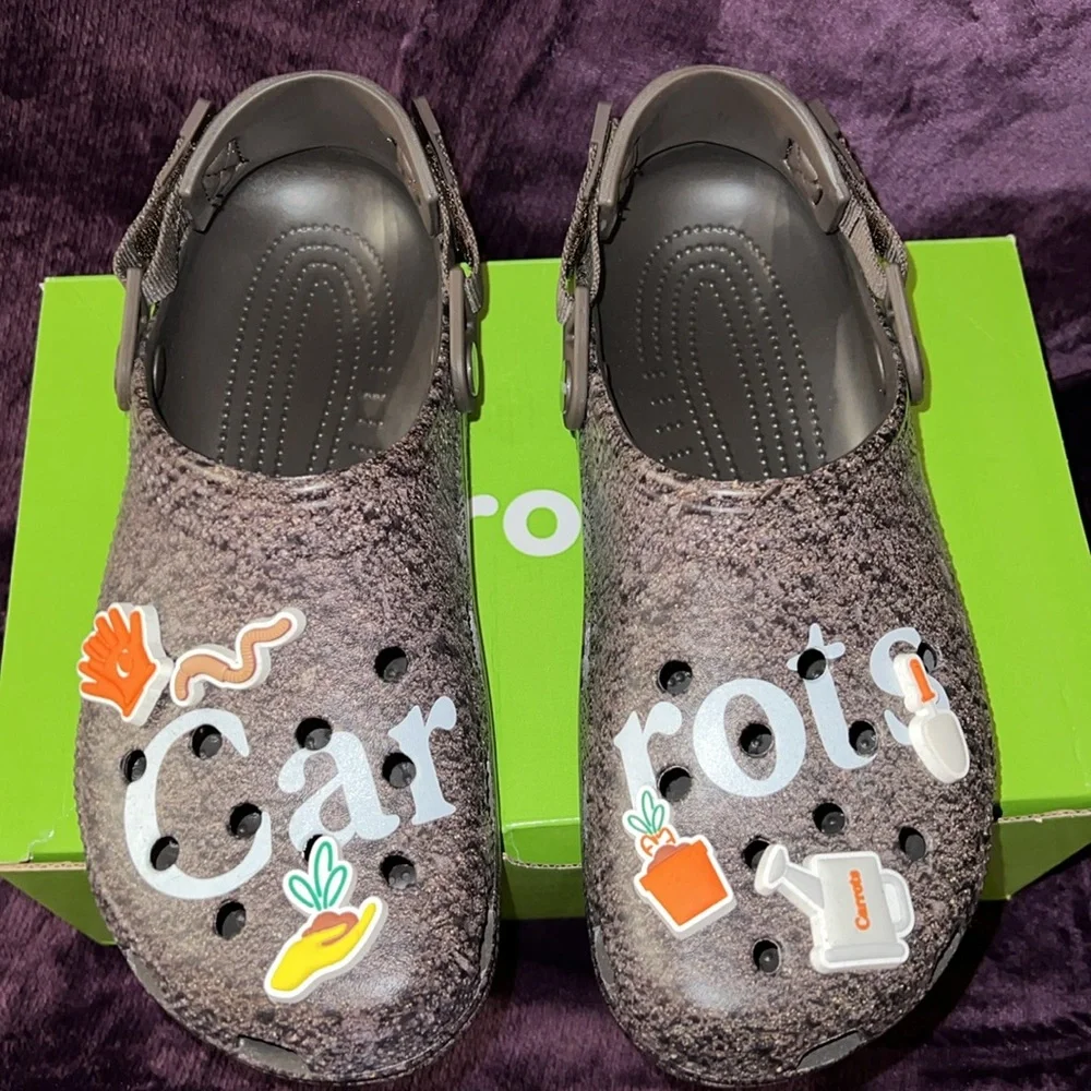 CARROTS CLASSIC CLOG CROCS/ espresso - Picture 2 of 8